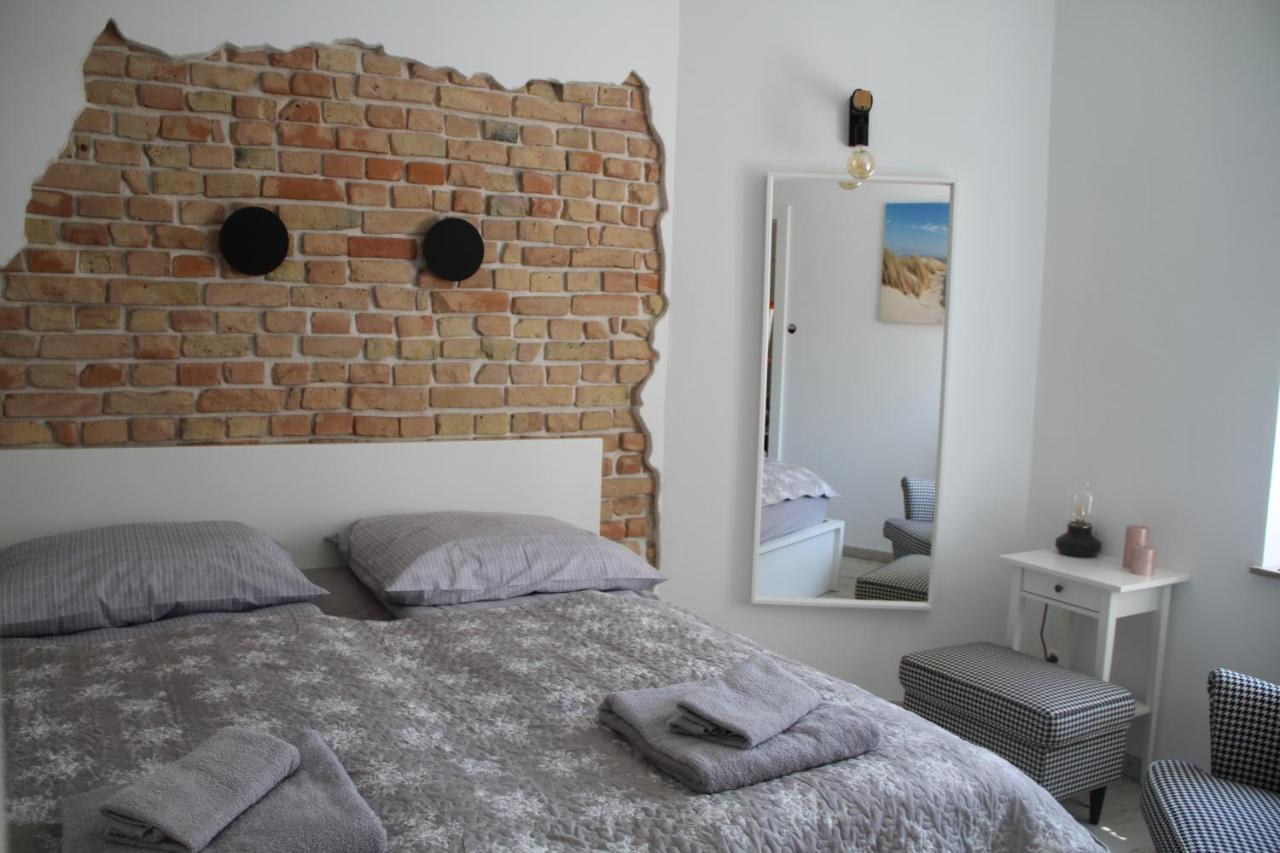 Apartament "Pod Dwiema Sowami" Lejlighed Świnoujście  Eksteriør billede