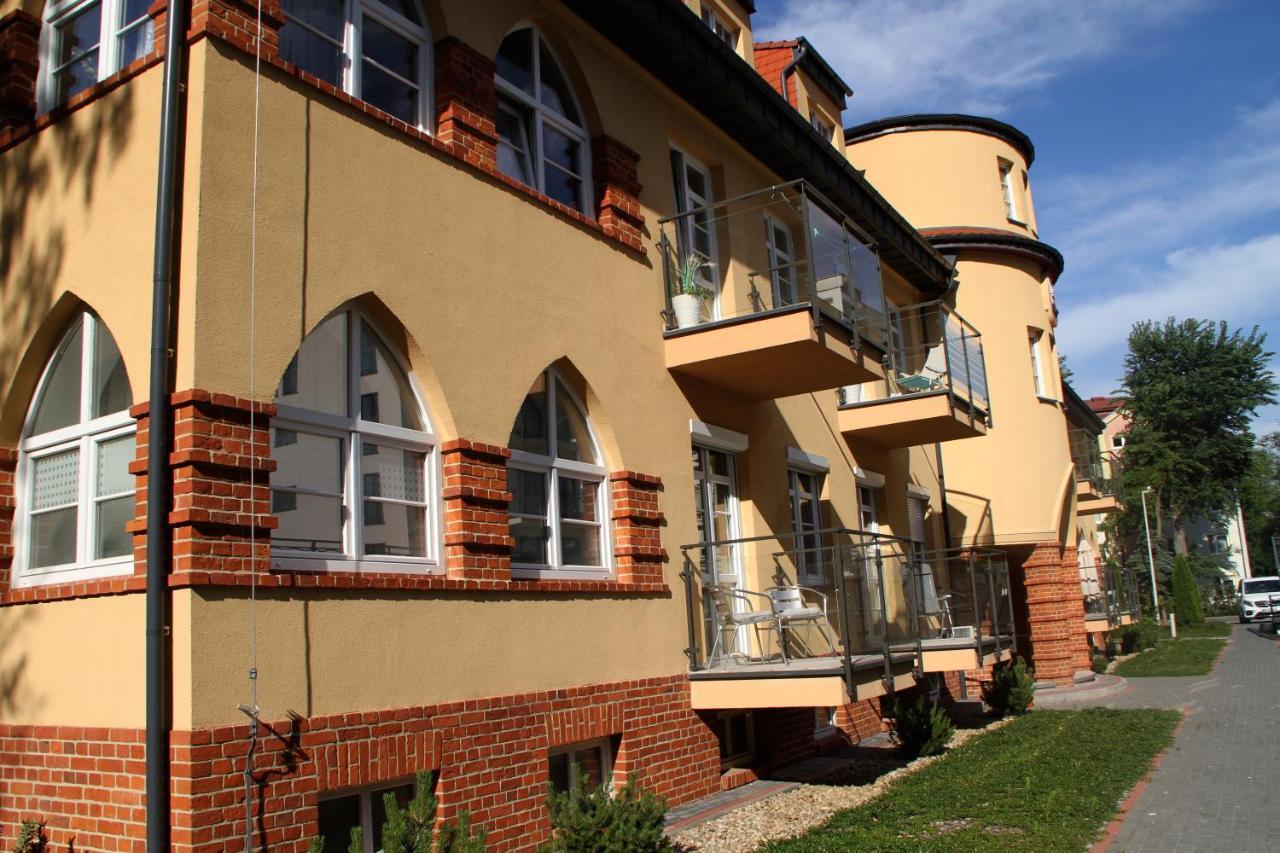 Apartament "Pod Dwiema Sowami" Lejlighed Świnoujście  Eksteriør billede