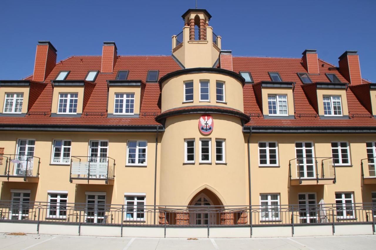 Apartament "Pod Dwiema Sowami" Lejlighed Świnoujście  Eksteriør billede
