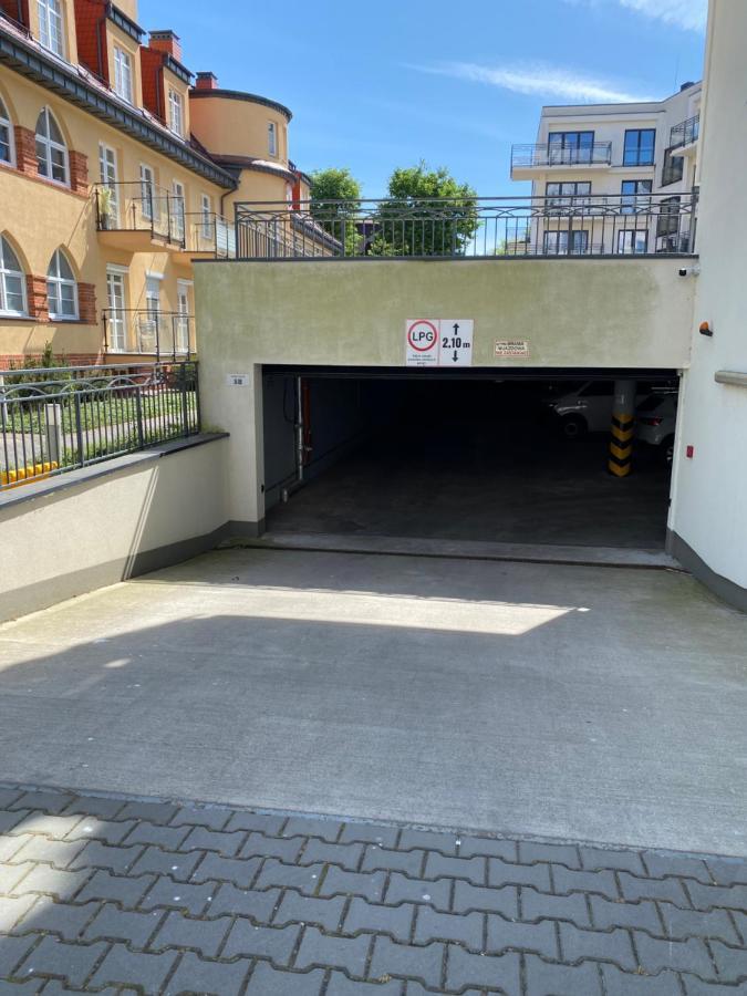 Apartament "Pod Dwiema Sowami" Lejlighed Świnoujście  Eksteriør billede